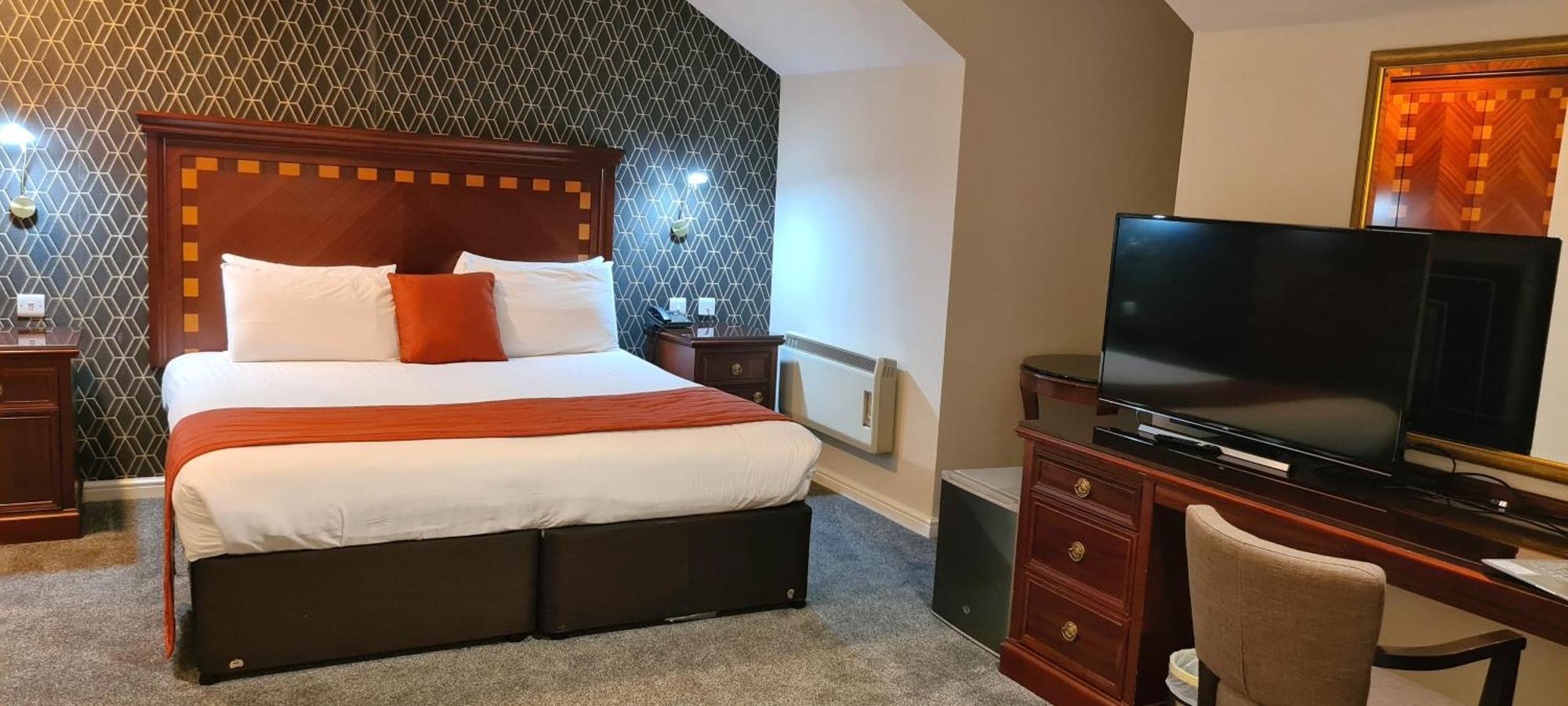 Manor Of Groves Hotel, Golf & Health Club 소브리지워스 외부 사진