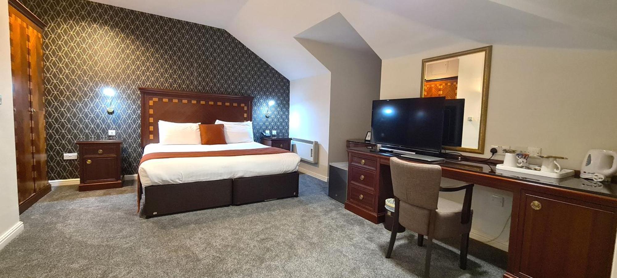 Manor Of Groves Hotel, Golf & Health Club 소브리지워스 외부 사진