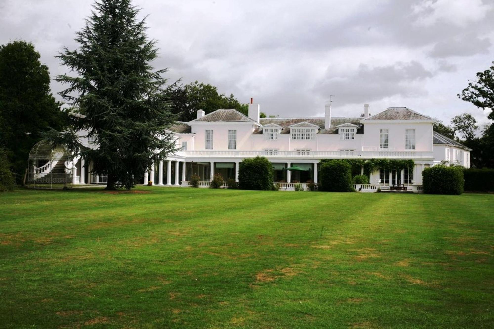 Manor Of Groves Hotel, Golf & Health Club 소브리지워스 외부 사진