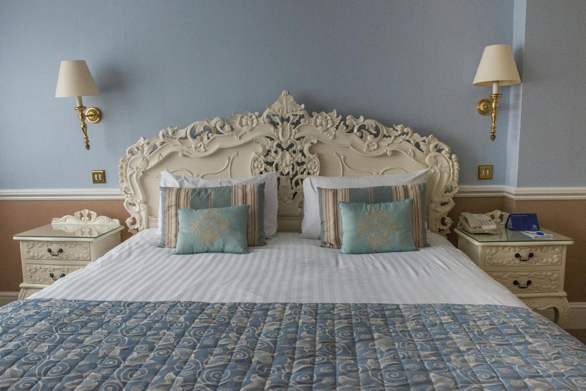 Manor Of Groves Hotel, Golf & Health Club 소브리지워스 외부 사진