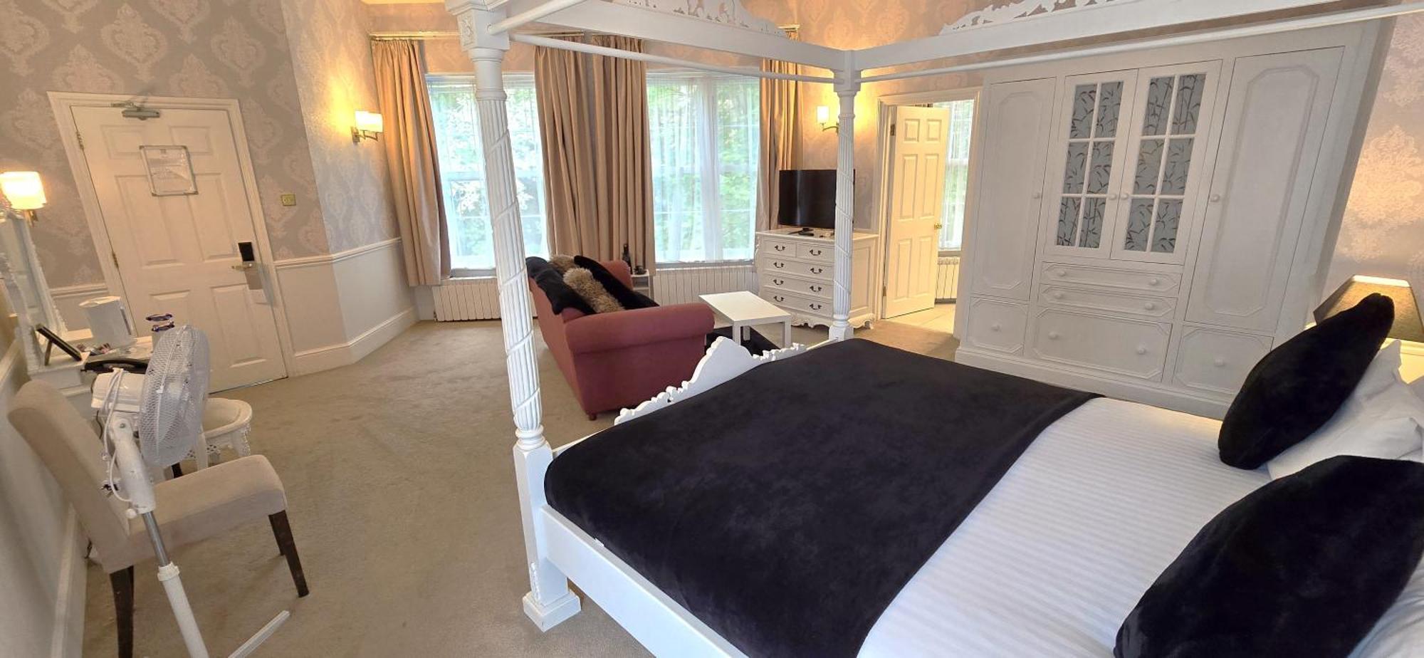 Manor Of Groves Hotel, Golf & Health Club 소브리지워스 외부 사진
