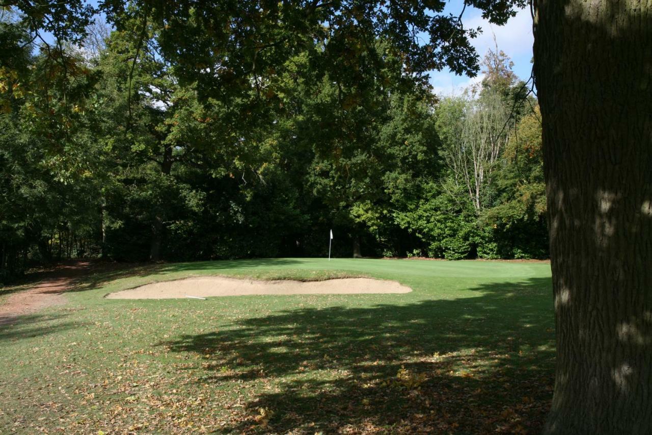 Manor Of Groves Hotel, Golf & Health Club 소브리지워스 외부 사진